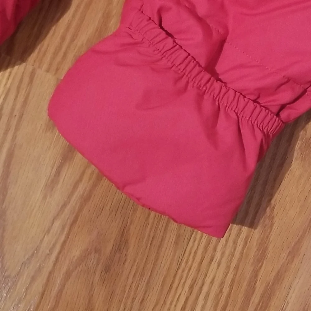 New‎ baby gap snow suit 6/12 mo